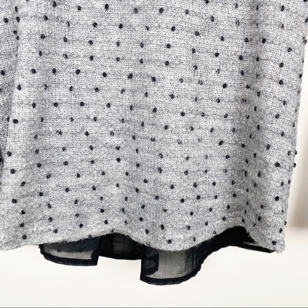 Lulumari Sweater with split back - Picture 2 of 13